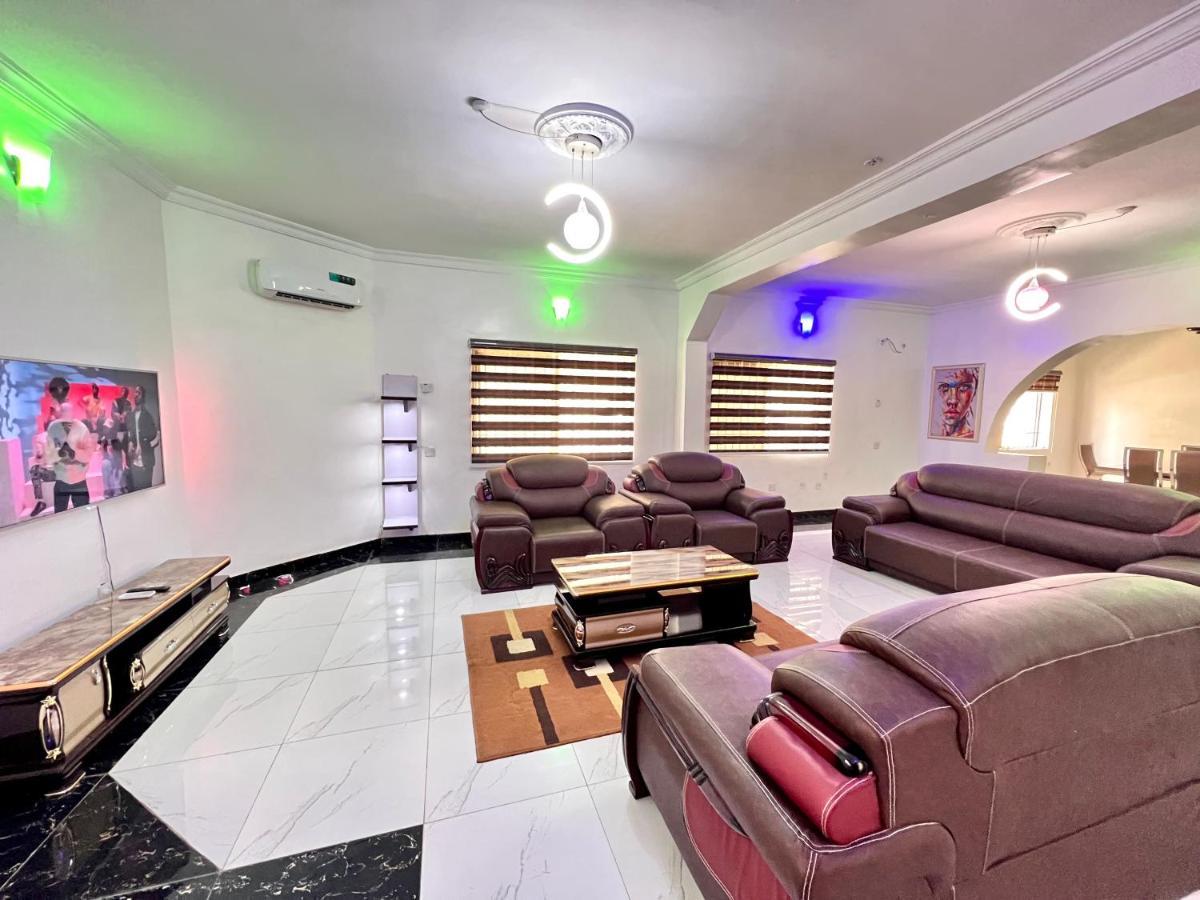 Campdavid Luxury Ajao Estate Airport Road 0 8 1 4 0 0 1 3 1 2 5