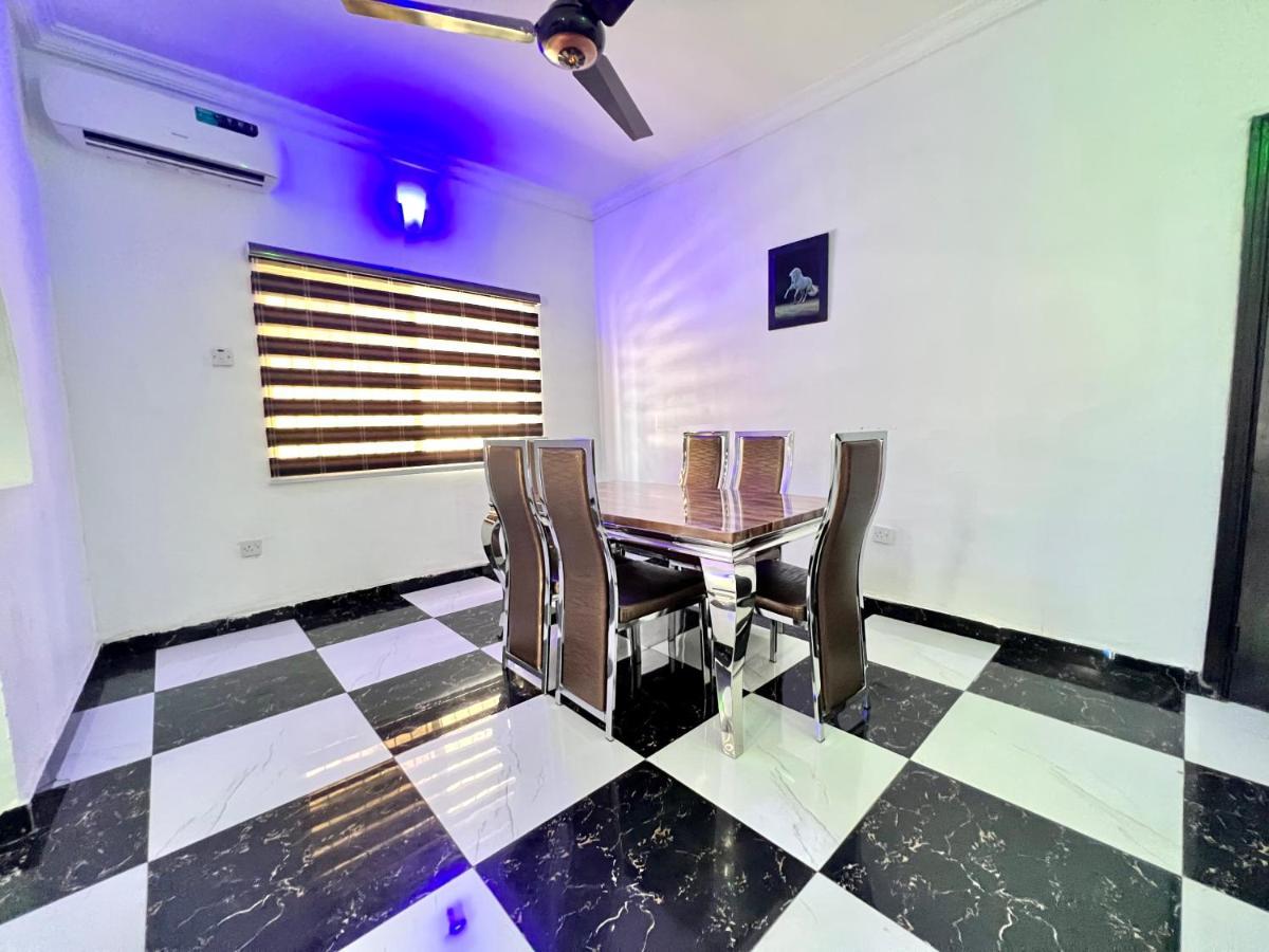 Campdavid Luxury Ajao Estate Airport Road 0 8 1 4 0 0 1 3 1 2 5 Apartment Lagos