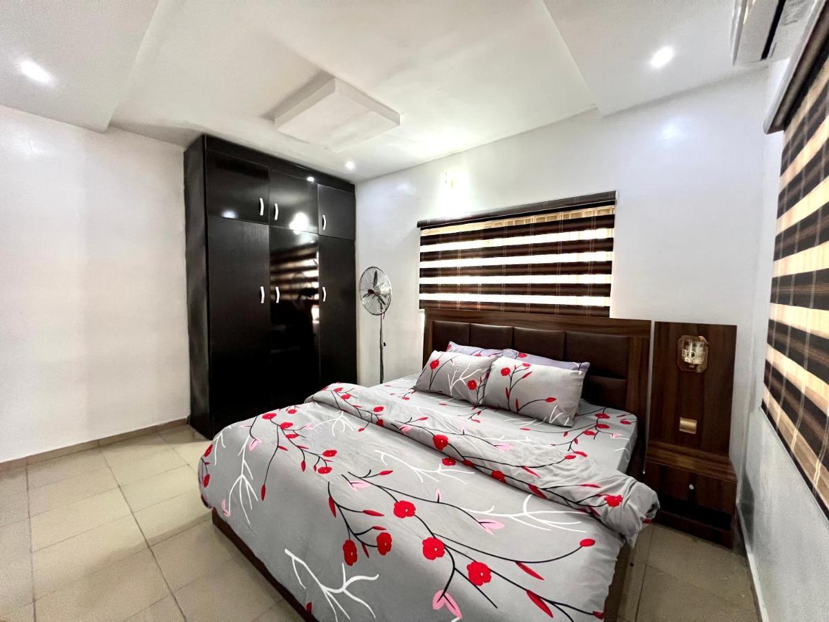 Campdavid Luxury Ajao Estate Airport Road 0 8 1 4 0 0 1 3 1 2 5 Apartment