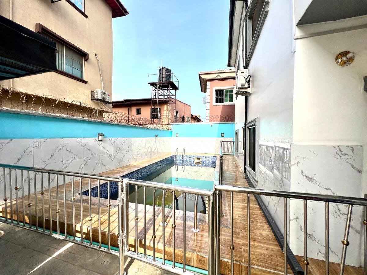 Campdavid Luxury Ajao Estate Airport Road 0 8 1 4 0 0 1 3 1 2 5 Апартаменты Лагос