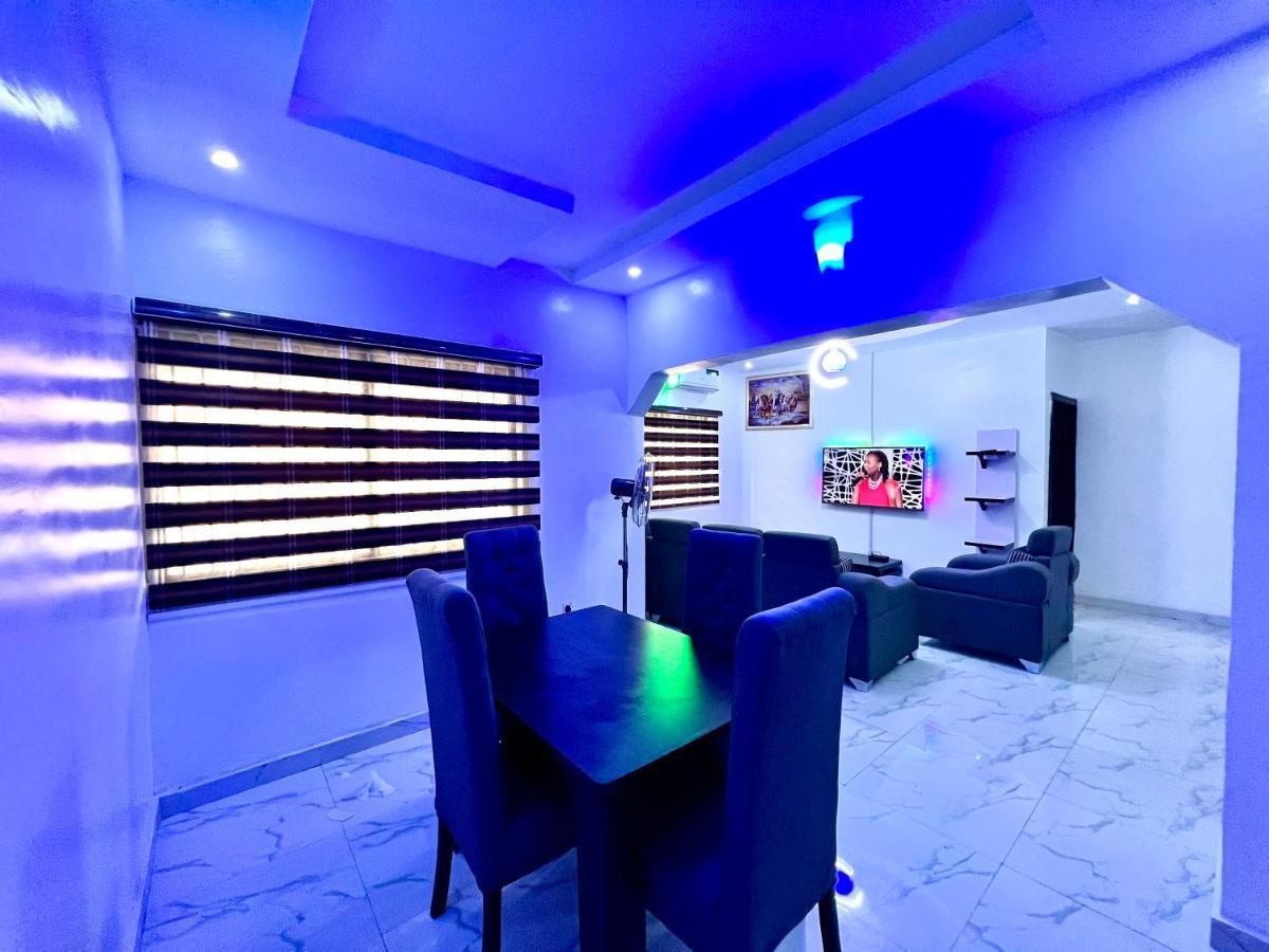 Campdavid Luxury Ajao Estate Airport Road 0 8 1 4 0 0 1 3 1 2 5