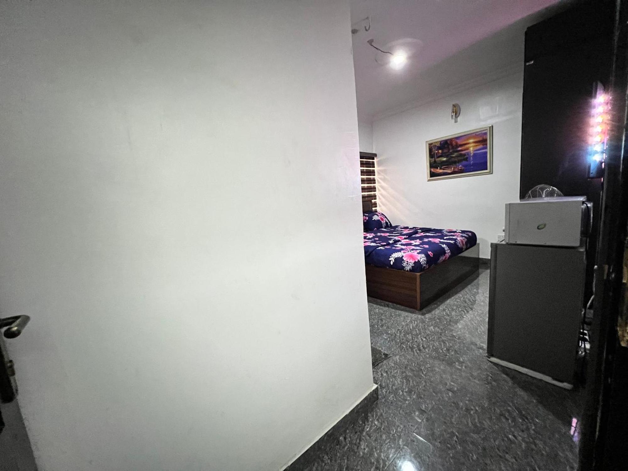Campdavid Luxury Ajao Estate Airport Road 0 8 1 4 0 0 1 3 1 2 5 Lagos